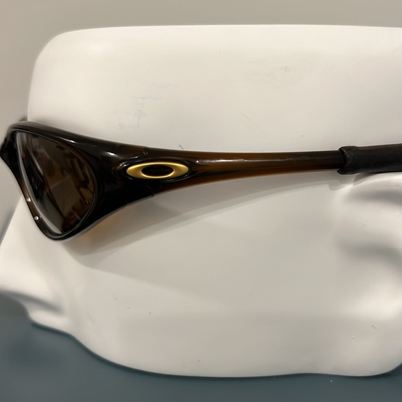 Oakley early 2000's Sunglasses - Picture 2 of 5
